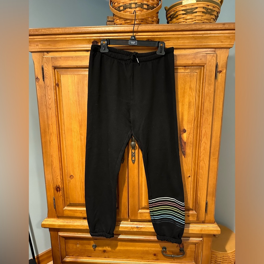 Size medium black accented sweat pants